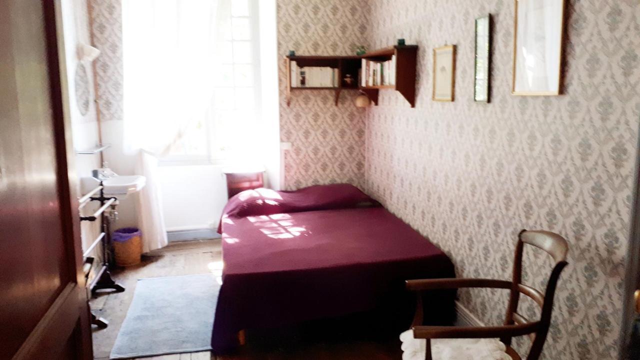 Bed and Breakfast La Cure Du Maine Charles Birac  Exterior foto
