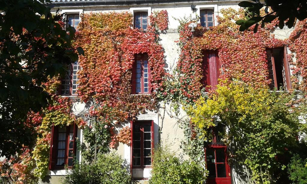Bed and Breakfast La Cure Du Maine Charles Birac  Exterior foto