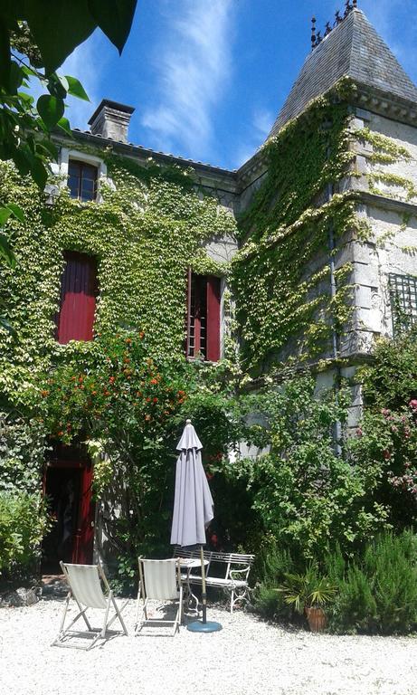 Bed and Breakfast La Cure Du Maine Charles Birac  Exterior foto