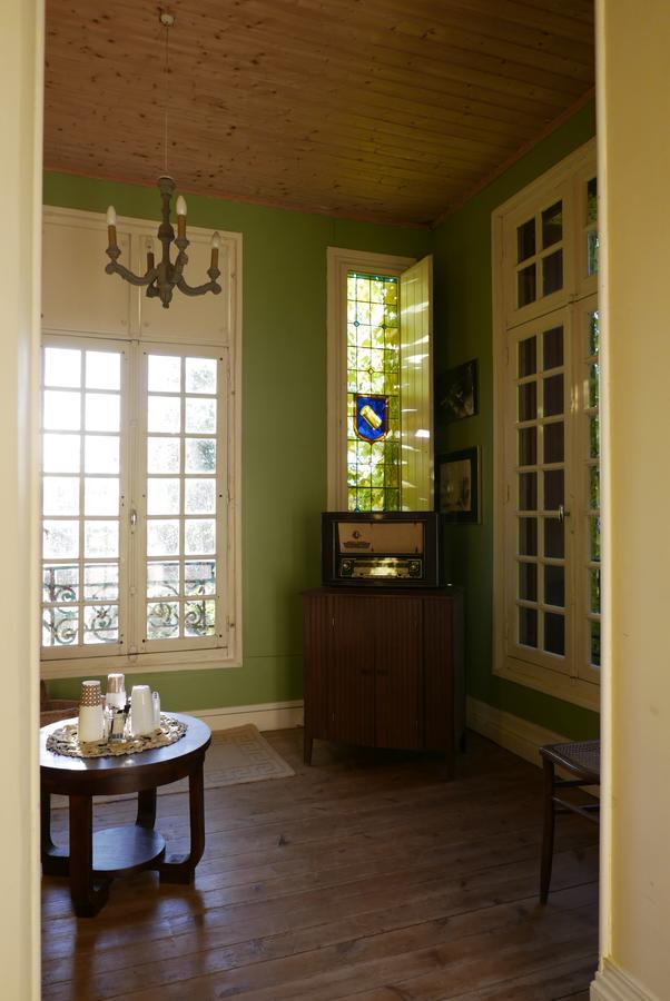 Bed and Breakfast La Cure Du Maine Charles Birac  Exterior foto