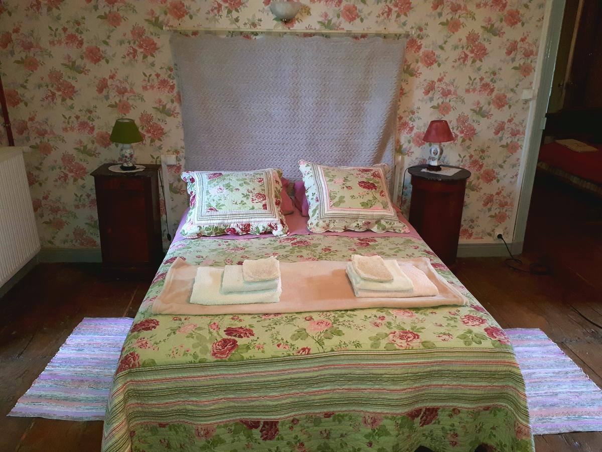 Bed and Breakfast La Cure Du Maine Charles Birac  Exterior foto