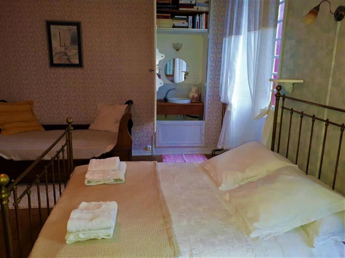 Bed and Breakfast La Cure Du Maine Charles Birac  Exterior foto