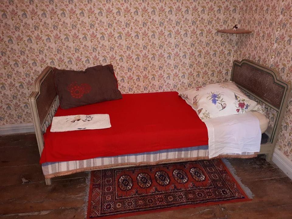 Bed and Breakfast La Cure Du Maine Charles Birac  Exterior foto